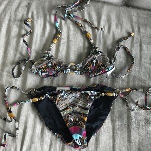 Beach Bunny Bikini Set Xs top M bottom